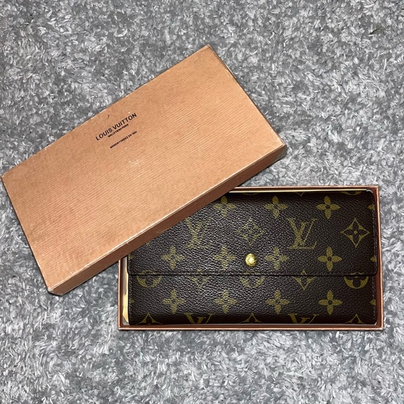 Louis Vuitton Brown and Gold Monogram Clutch - Picture 1 of 4